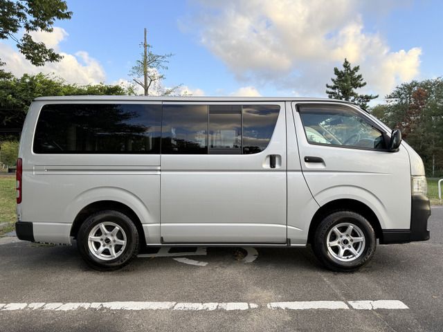HIACE van 4WD