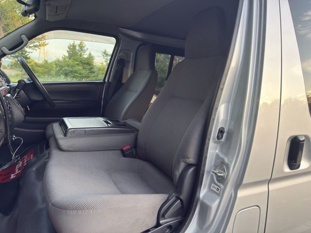 HIACE van 4WD