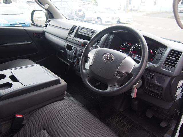 HIACE van 4WD