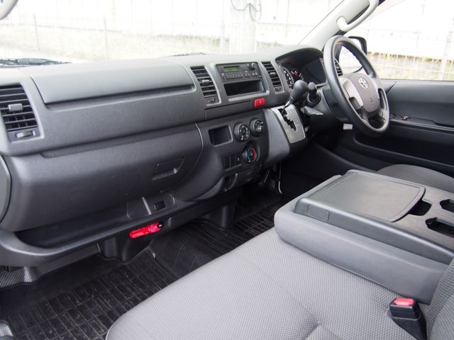 HIACE van 4WD