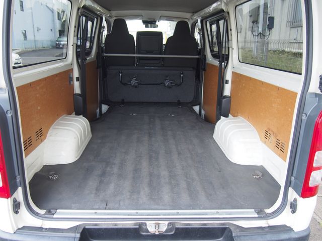HIACE van 4WD
