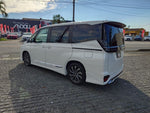 VOXY HYBRID