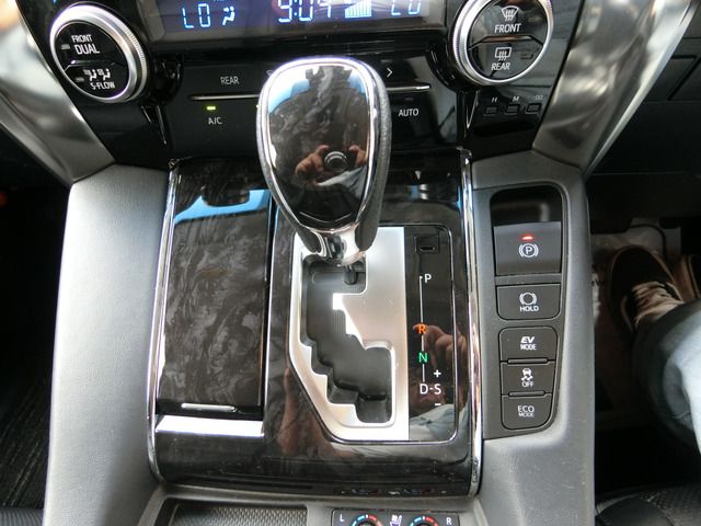 ALPHARD hybrid 4WD