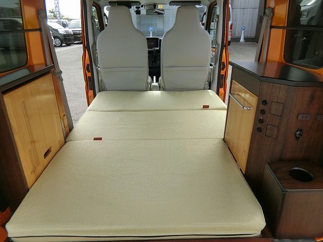EVERY van 4WD
