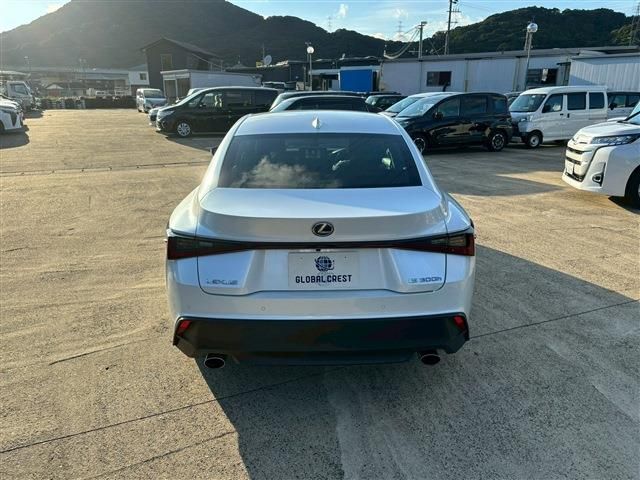 LEXUS IS300h