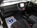 CROWN sedan hybrid