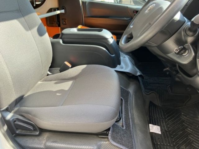 HIACE wagon