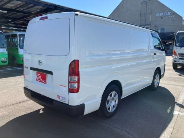 HIACE van 4WD