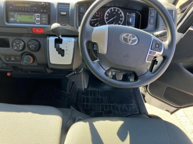 HIACE van 4WD