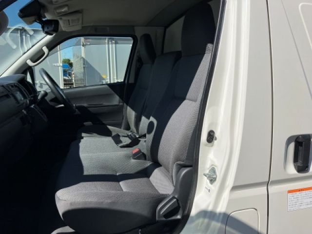 HIACE van 4WD