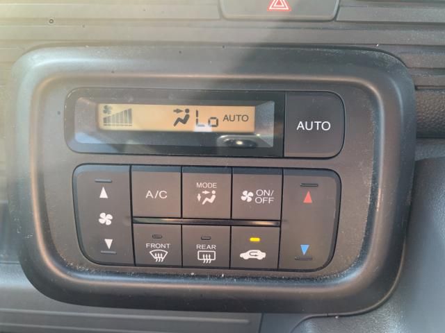 N-VAN