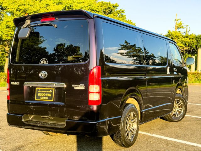 HIACE van 4WD