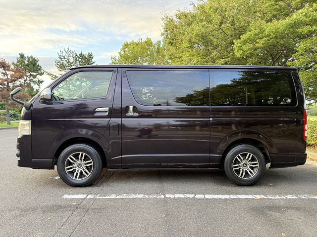 HIACE van 4WD