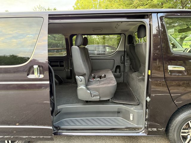 HIACE van 4WD