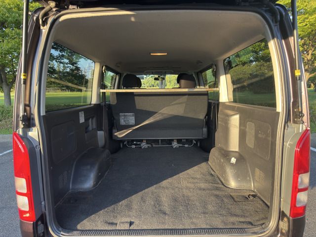HIACE van 4WD