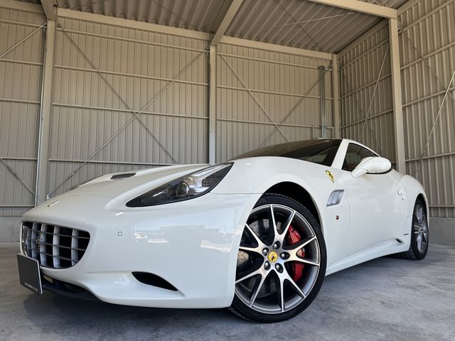 FERRARI California 30