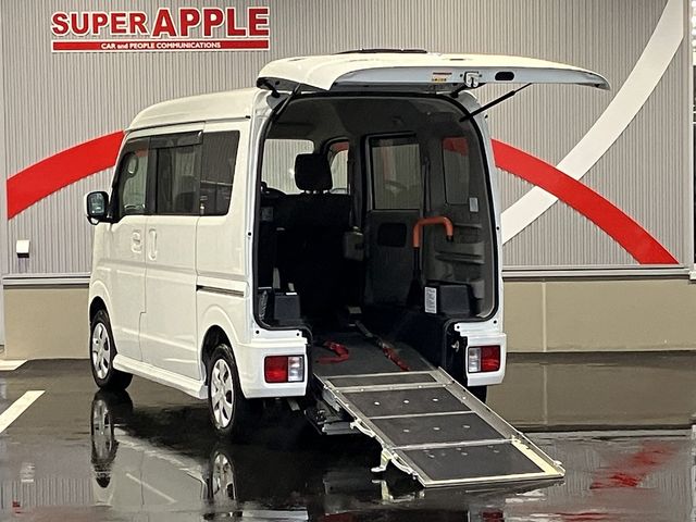 NV100 CLIPPER RIO 4WD