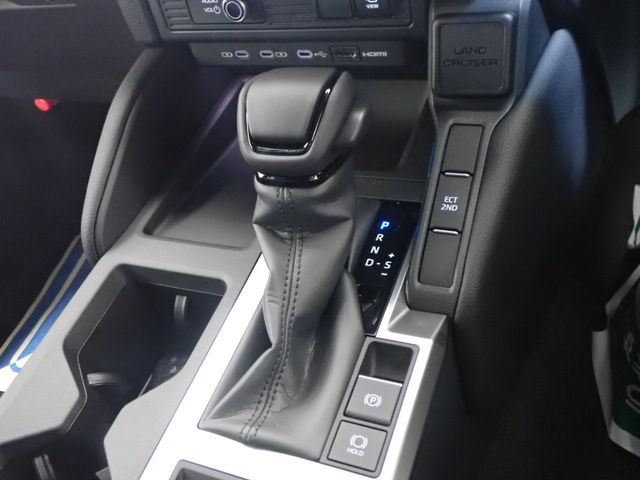 LANDCRUISER 250