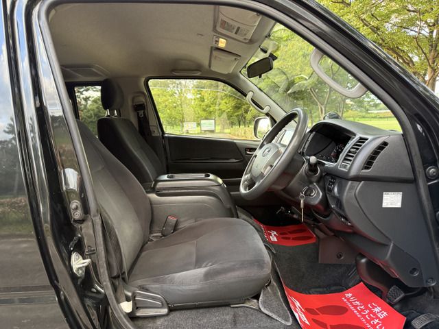 HIACE van 4WD