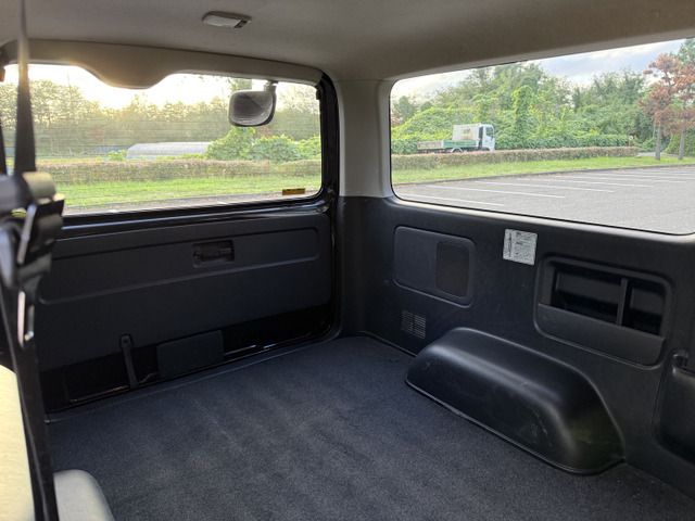 HIACE van 4WD