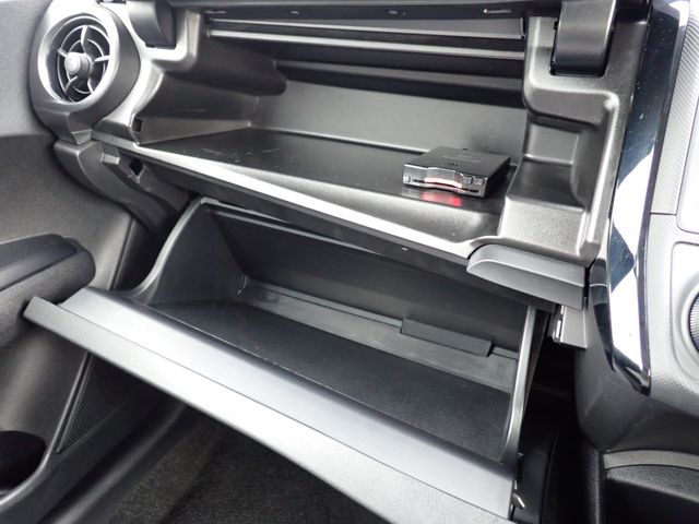 COROLLA AXIO