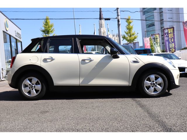 MINI COOPER 5DOOR