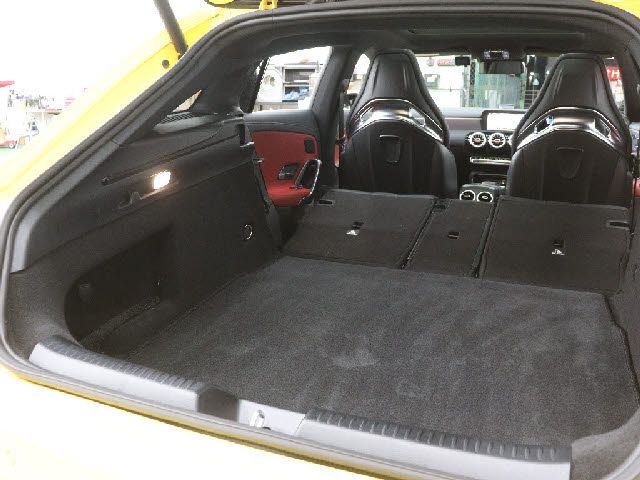 MERCEDES AMG CLA Shooting Brake