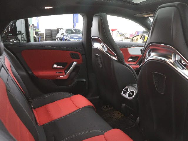 MERCEDES AMG CLA Shooting Brake