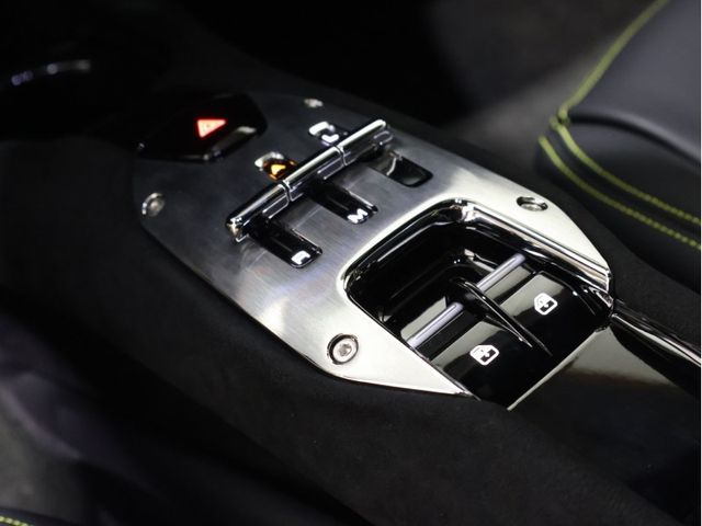 FERRARI 296 GTB