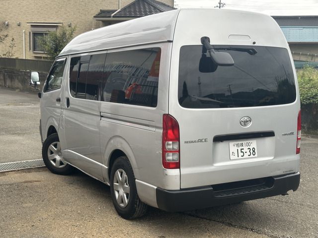 HIACE van 2WD