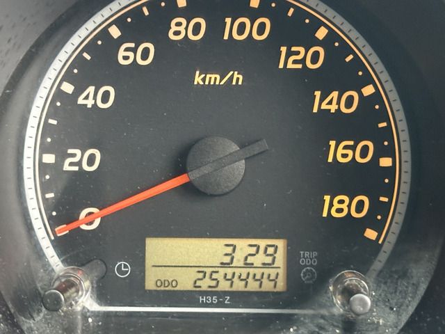 HIACE van 2WD