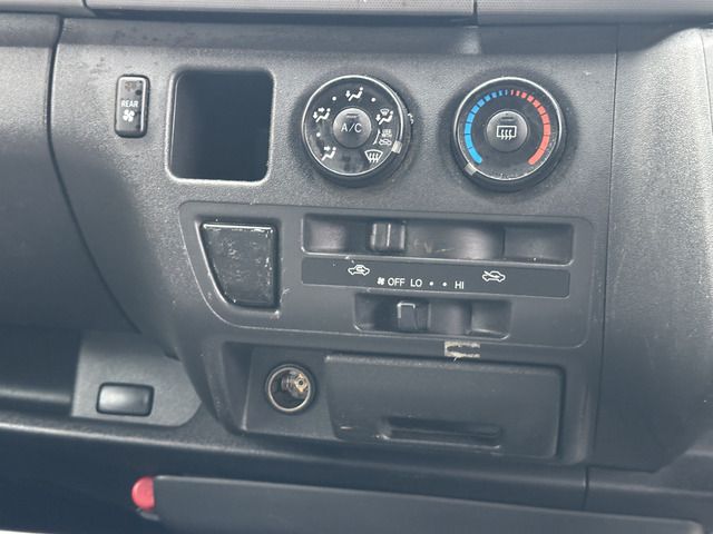 HIACE van 2WD