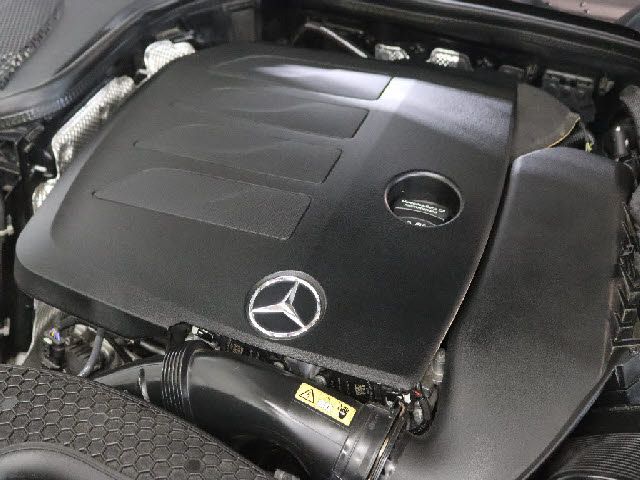 MERCEDES BENZ E-Class sedan