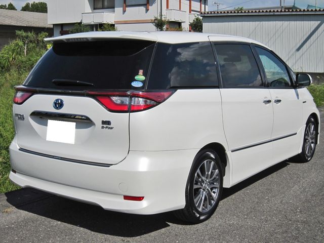 ESTIMA HYBRID 4WD