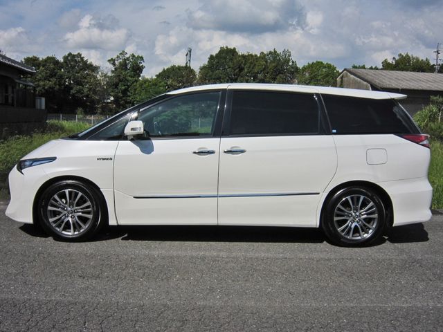 ESTIMA HYBRID 4WD