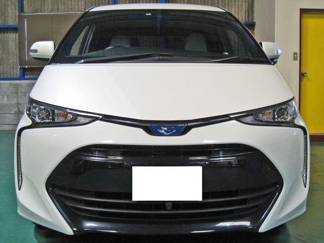 ESTIMA HYBRID 4WD