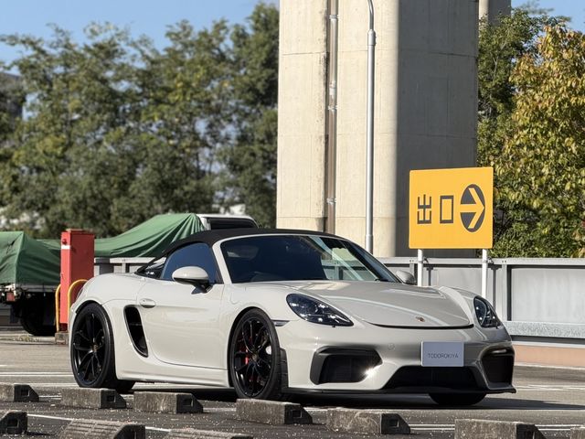 PORSCHE 718Spyder