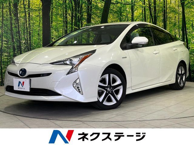 PRIUS 4WD