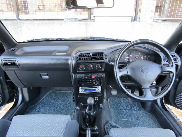 PULSAR hatchback 4WD