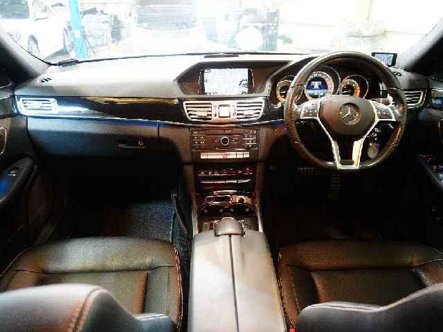 MERCEDES BENZ E class stationwagon