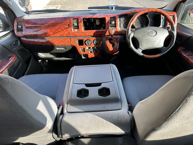 HIACE van 2WD