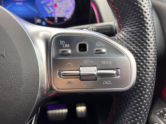MERCEDES BENZ GLB