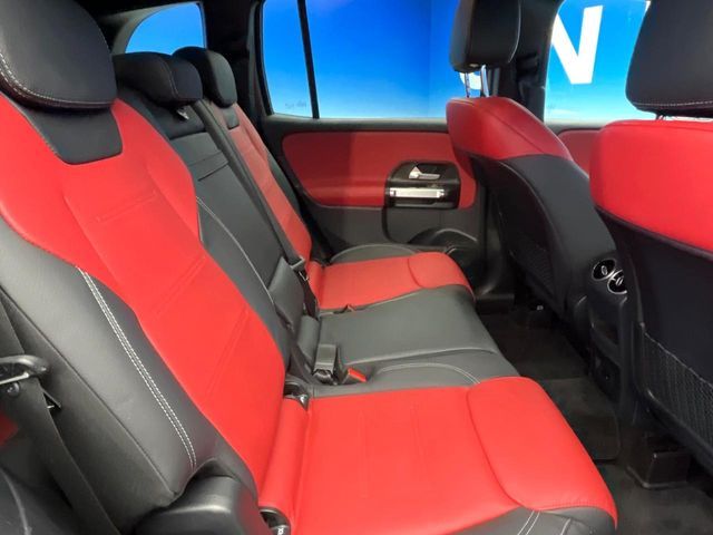 MERCEDES BENZ GLB
