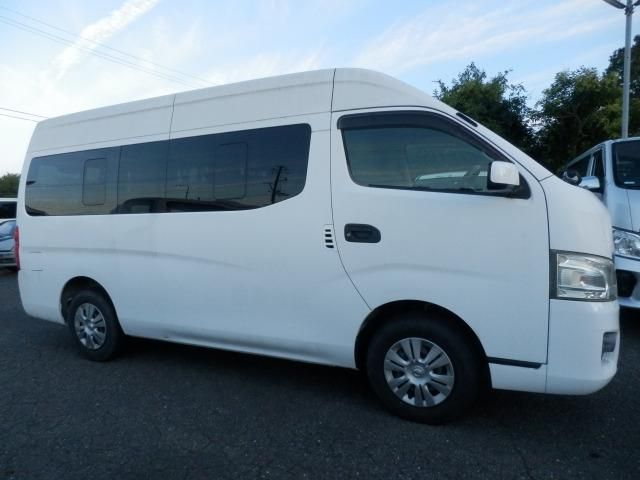 NV350 CARAVAN 4WD