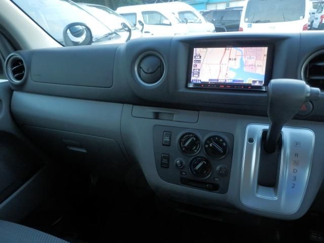 NV350 CARAVAN 4WD