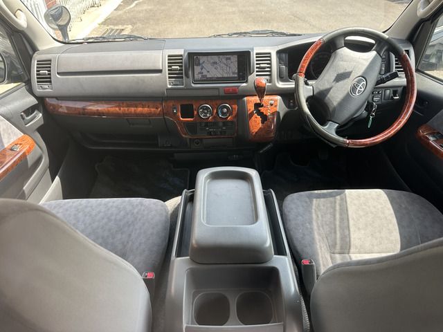 HIACE van 4WD