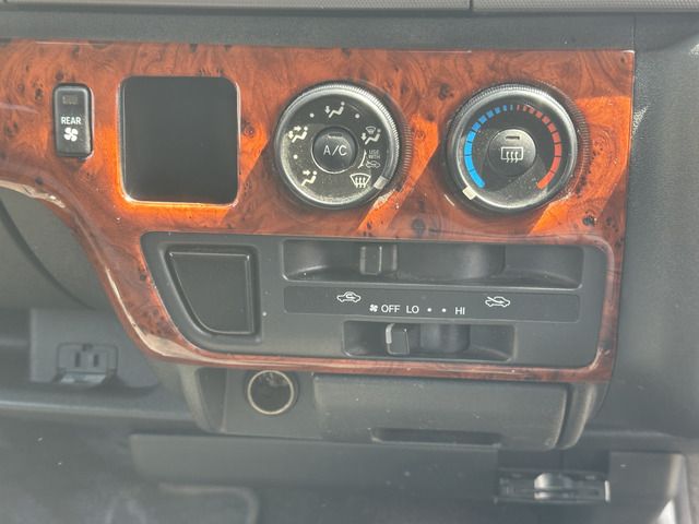 HIACE van 4WD