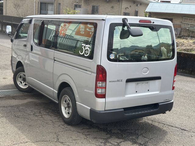 HIACE van 4WD
