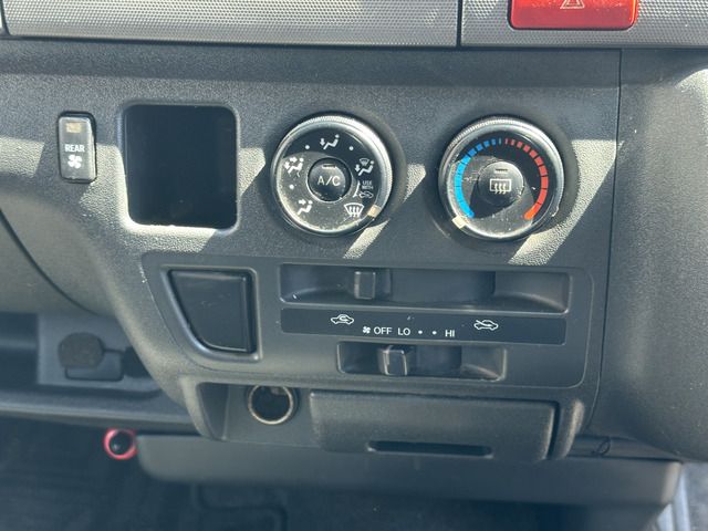 HIACE van 2WD