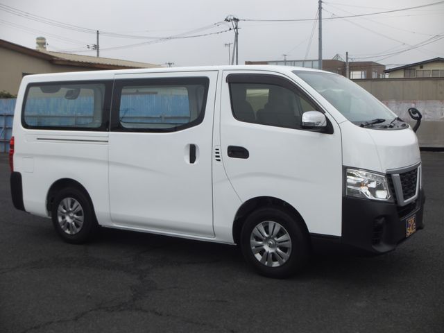 NV350 CARAVAN 4WD